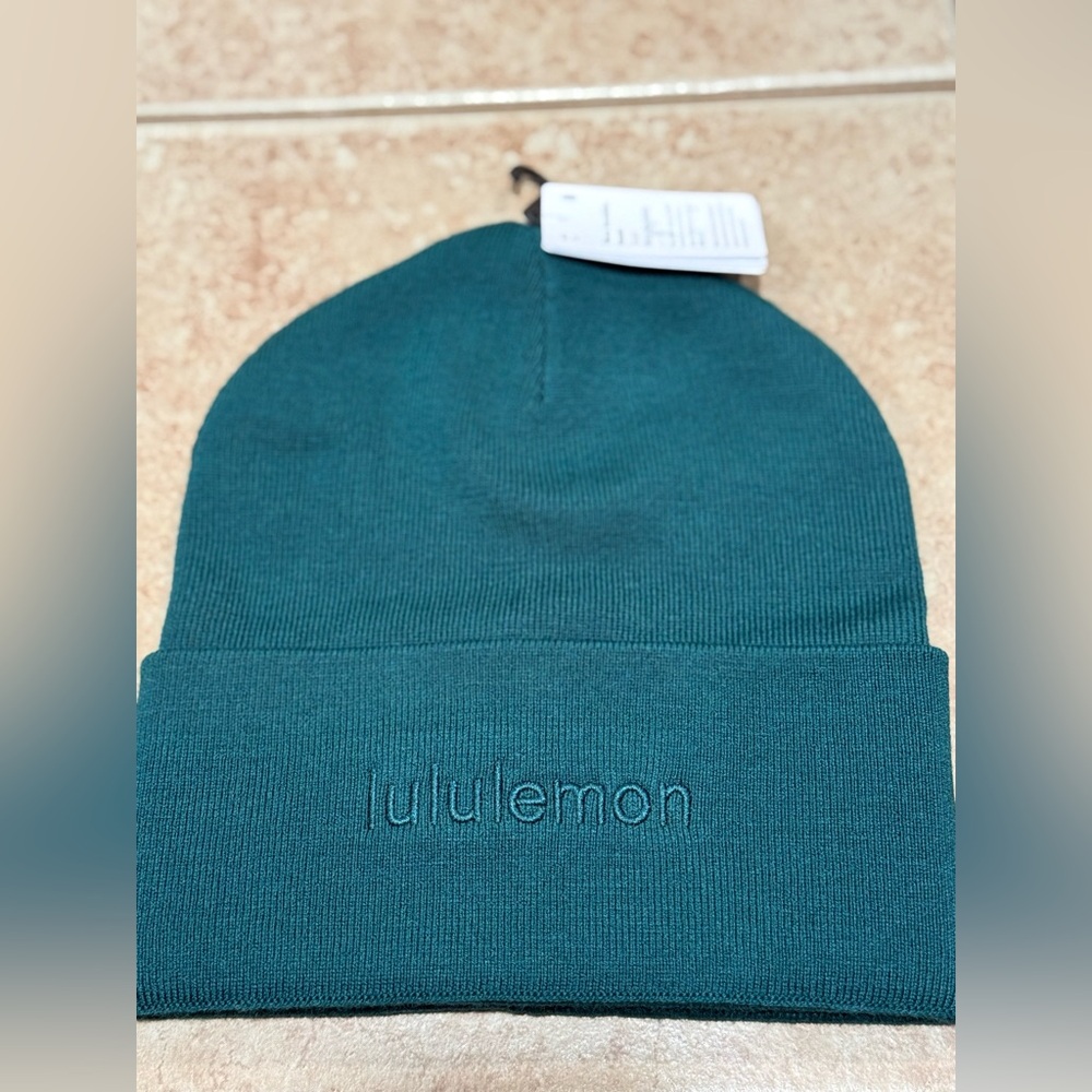 New Lululemon Warm Revelation Beanie Wordmark Storm Teal - One Size